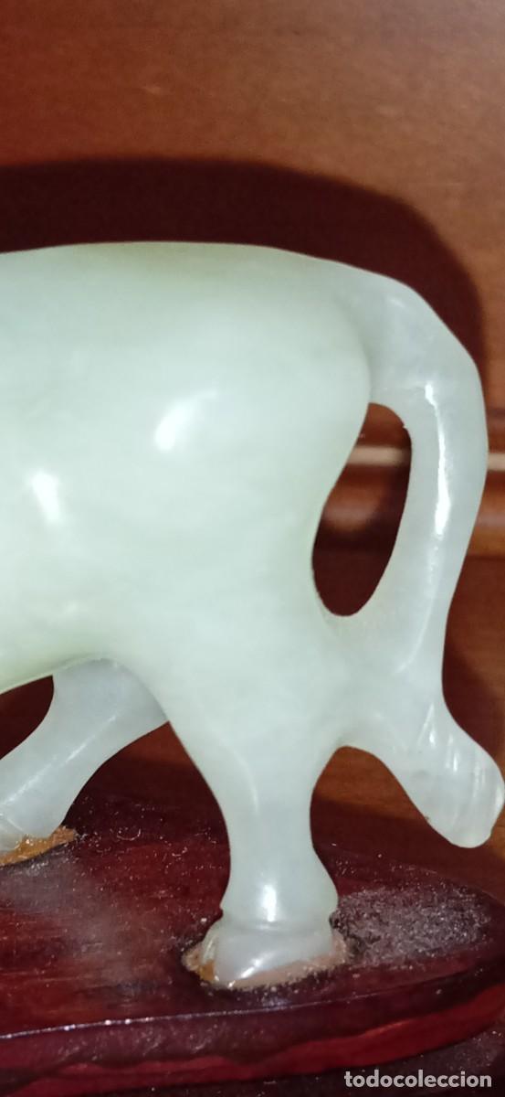 Arte: Escultura Toro jade - Foto 9