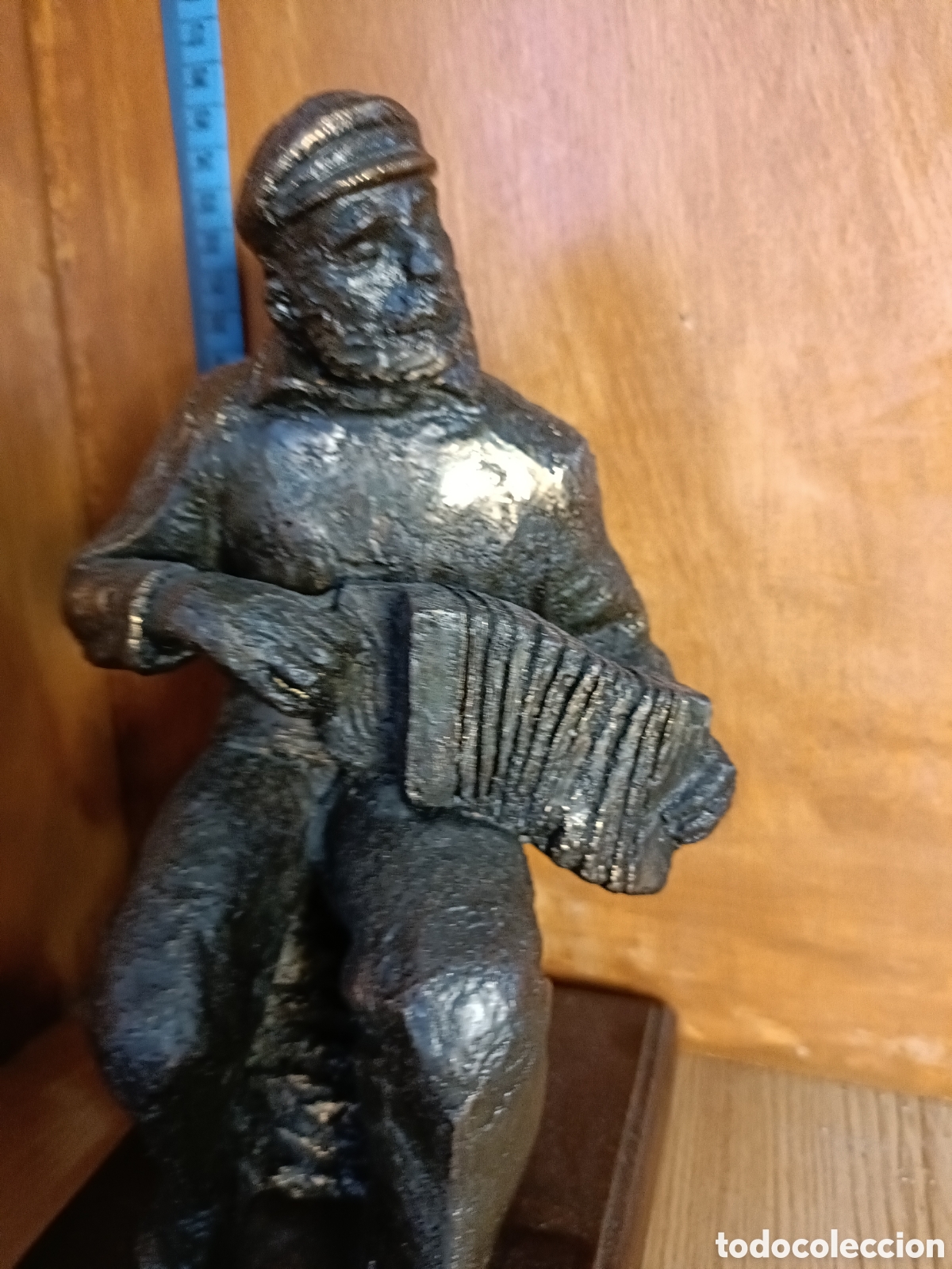 Arte: Figura m&uacute;sico con acordeon - Foto 6