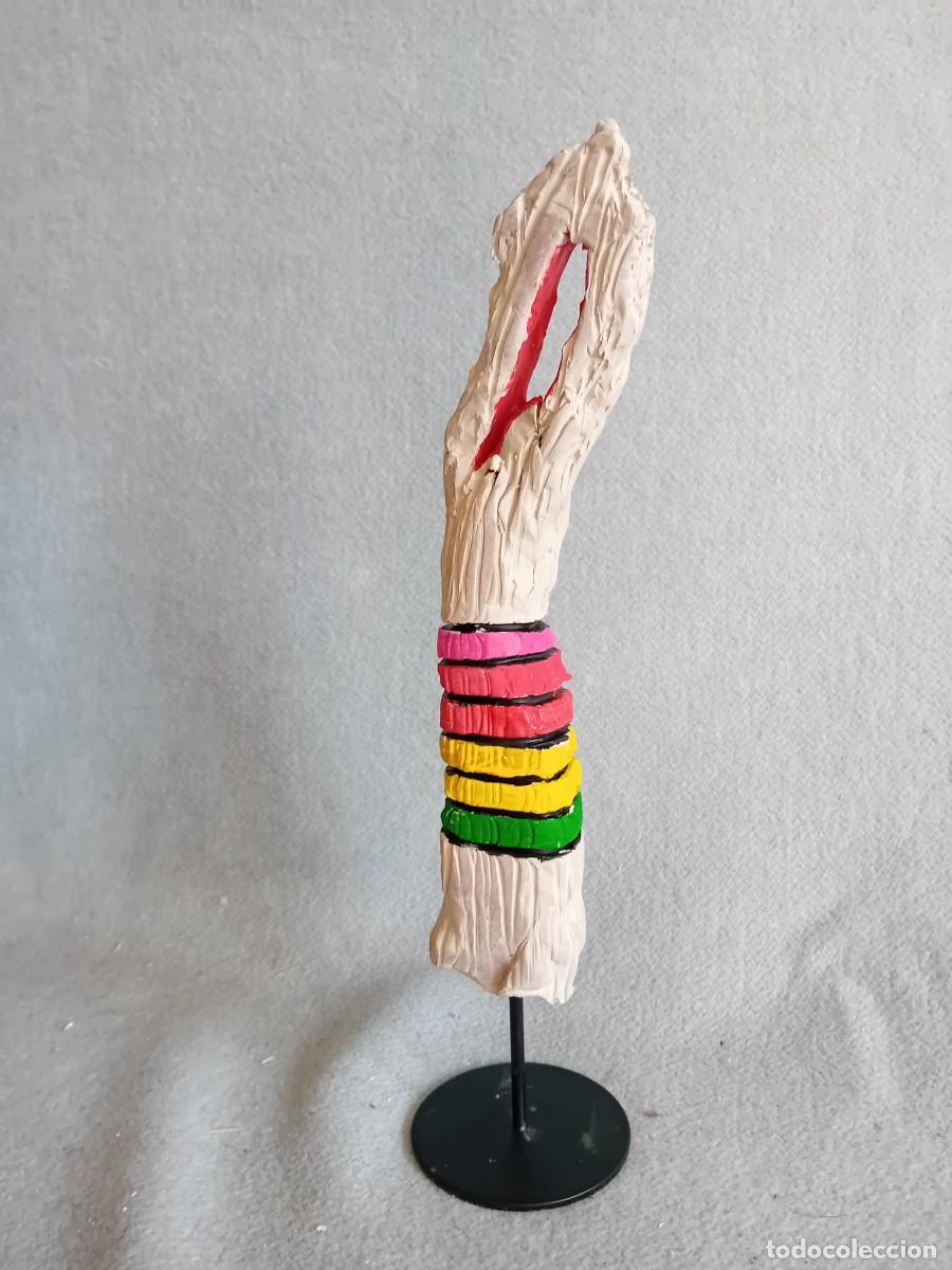 Arte: Escultura abstracta de arcilla policromada - Foto 1