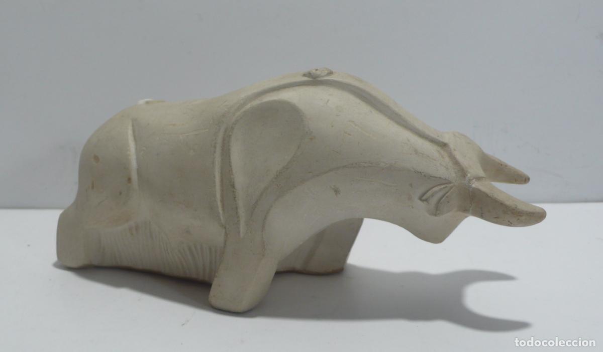 Arte: PEQUE&Ntilde;A ESCULTURA - Foto 2