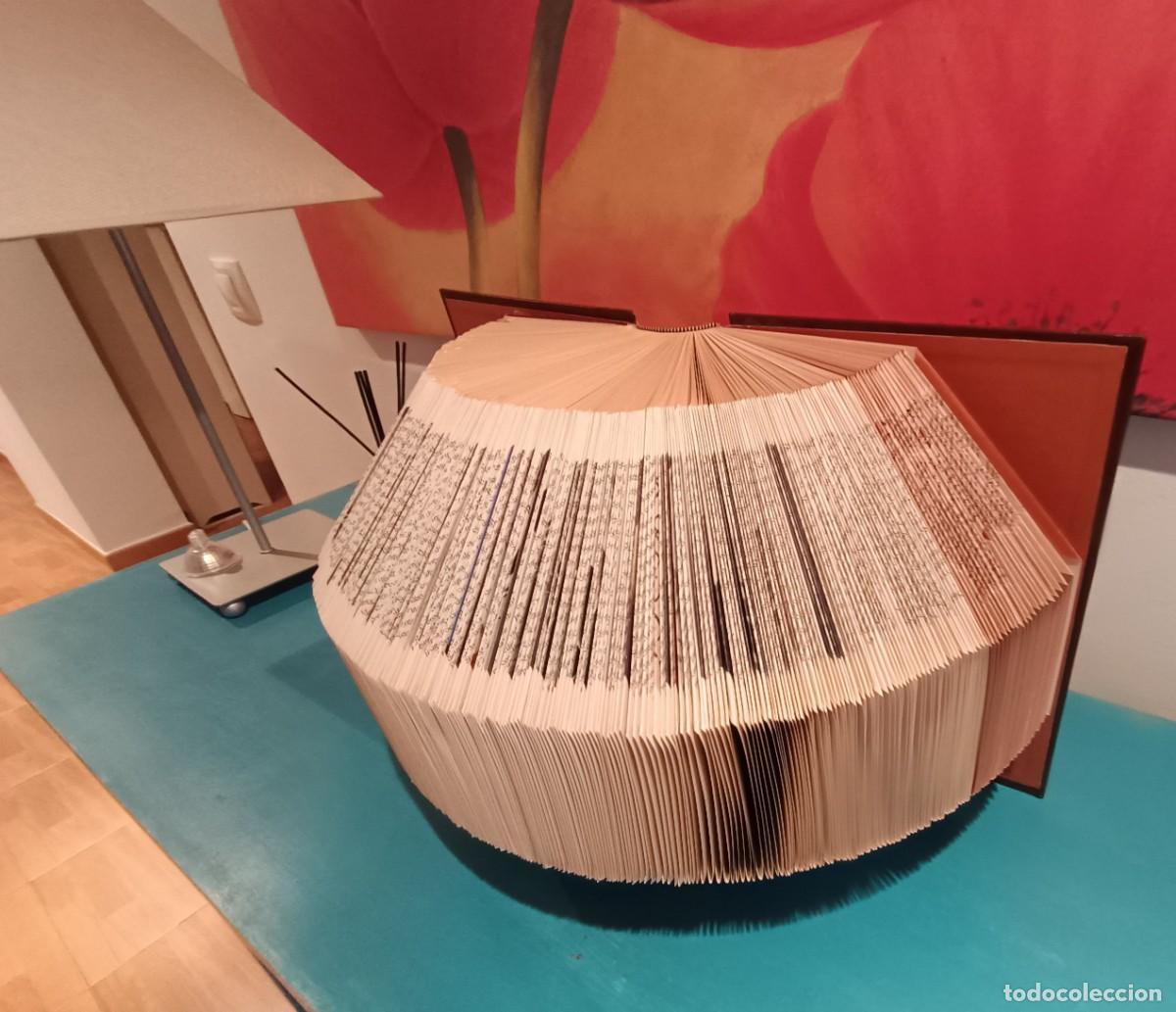 Arte: Escultura geom&eacute;trica de libro (Paloma P&eacute;rez) - Foto 2