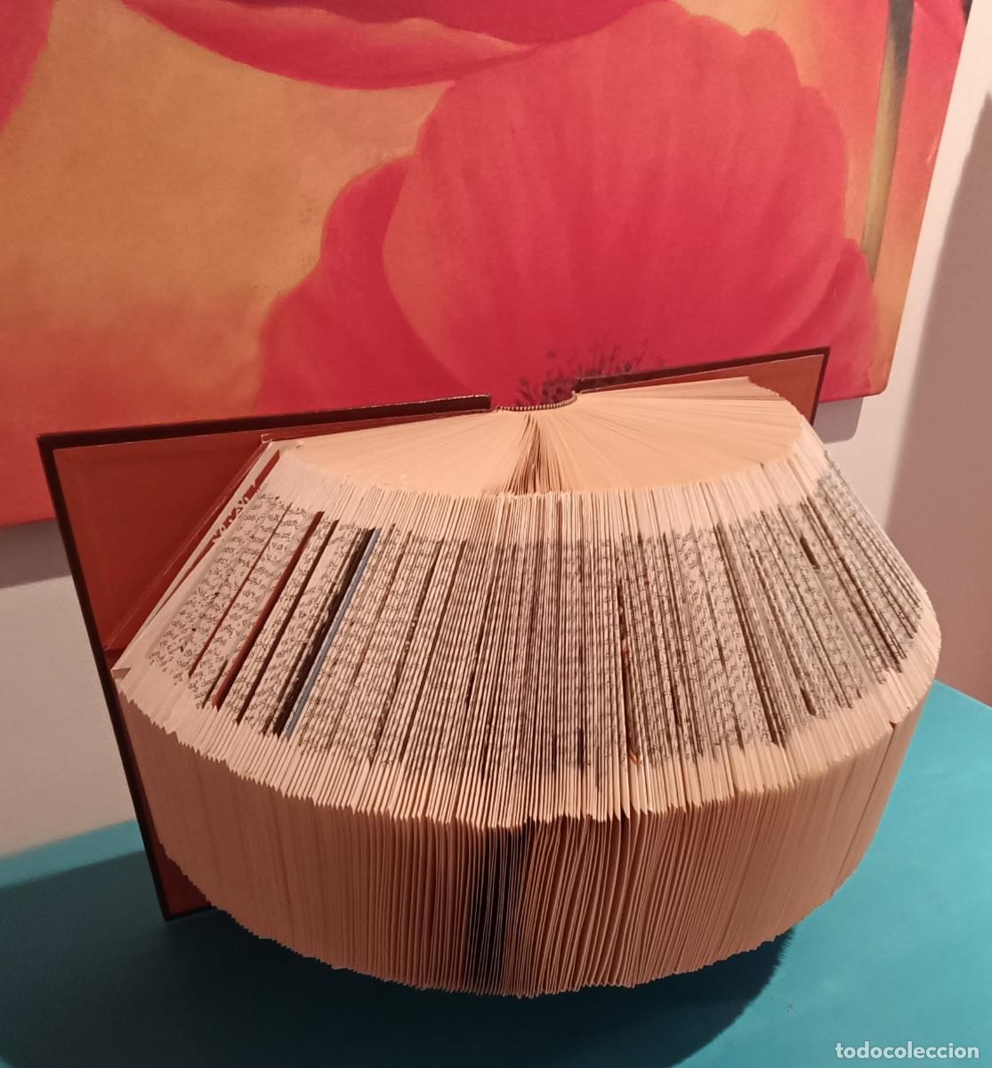 Arte: Escultura geom&eacute;trica de libro (Paloma P&eacute;rez) - Foto 3