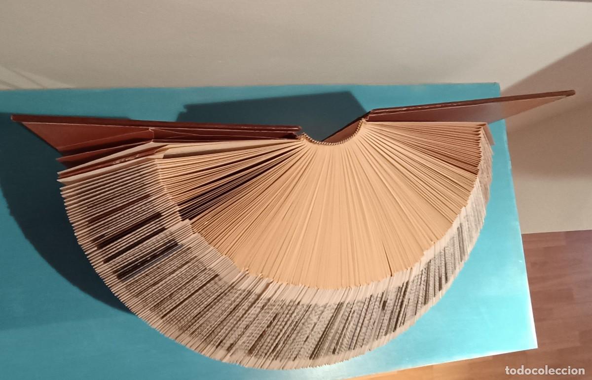 Arte: Escultura geom&eacute;trica de libro (Paloma P&eacute;rez) - Foto 5