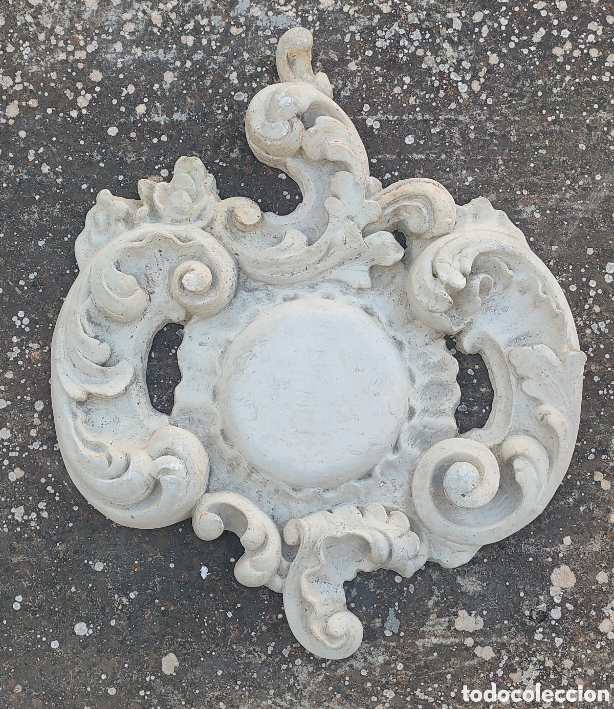 Arte: Escudo barroco de pasta-madera - Foto 1
