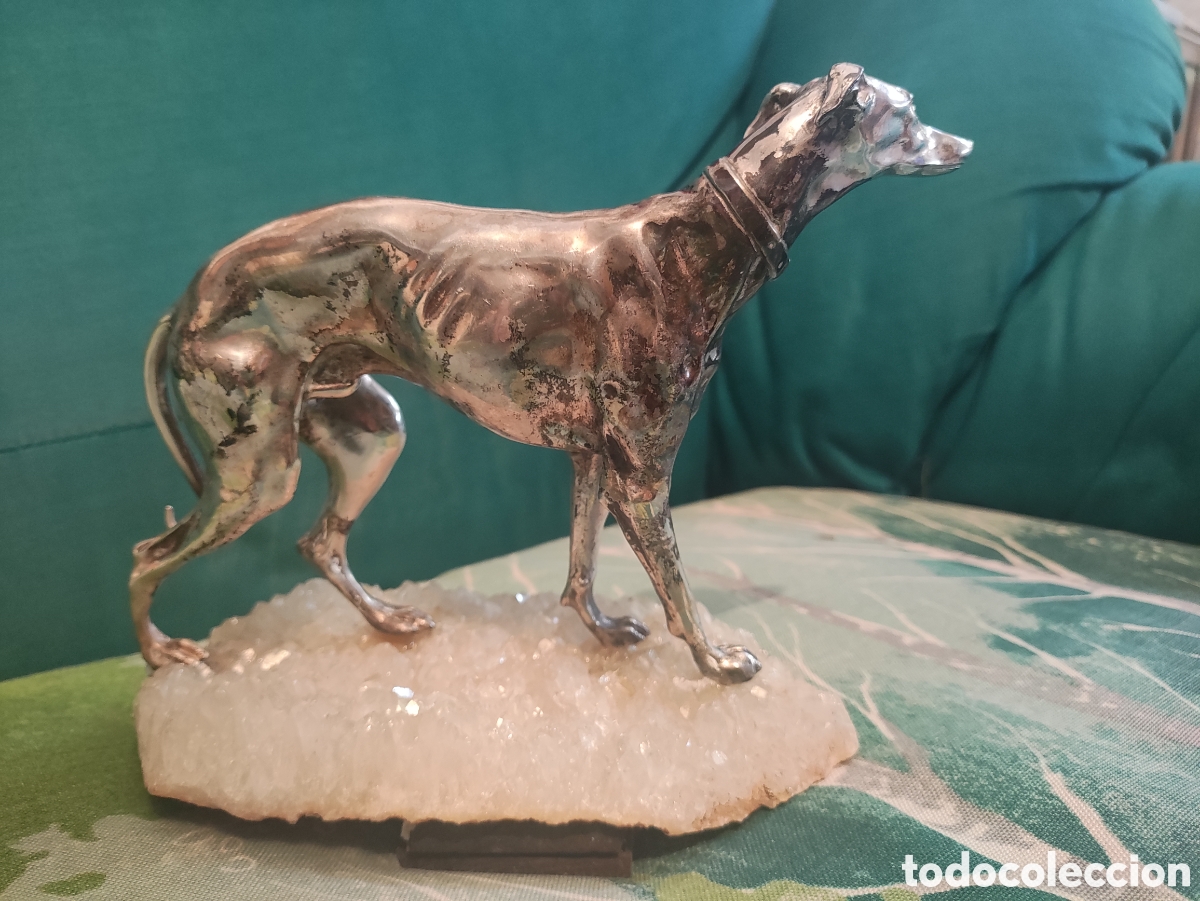 Arte: FIGURA DE GALGO SOBRE ROCA DE CUARZO - Foto 2
