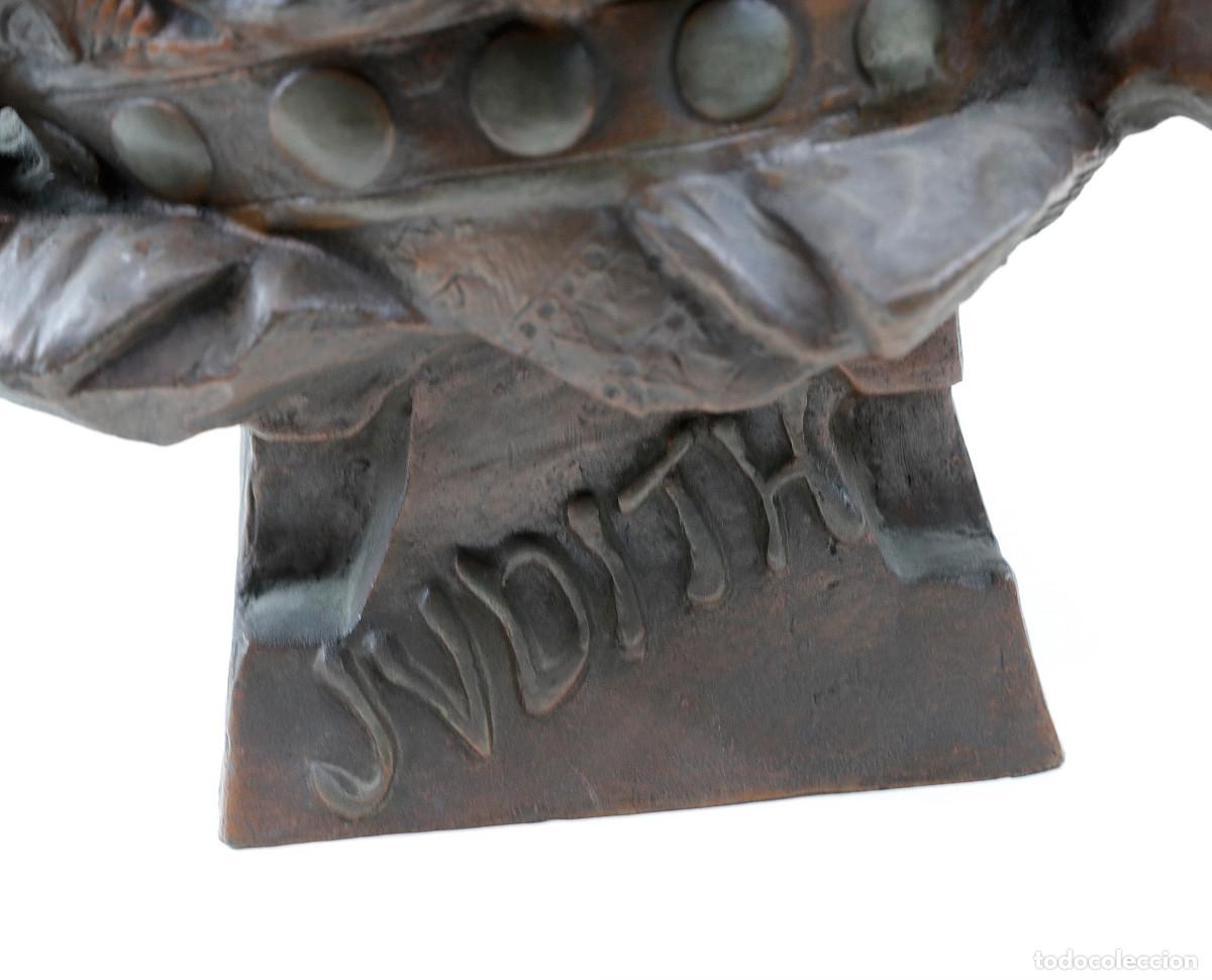 Arte: Ricardo Aurilli, Judith. 1900s. Busto de 56 cm de alto. - Foto 2