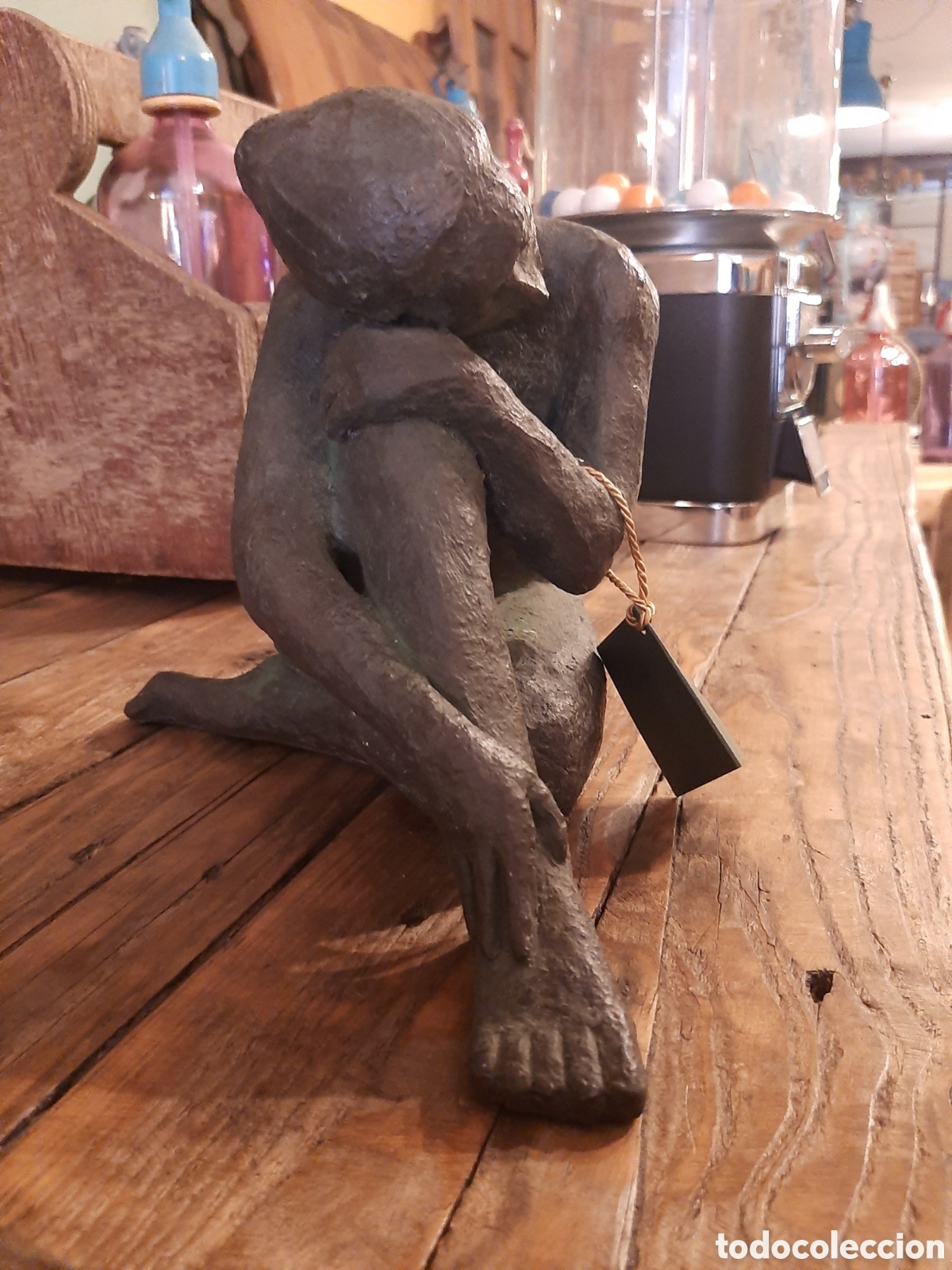 Arte: Escultura mujer sentada Genny Muri&aacute; - Foto 2