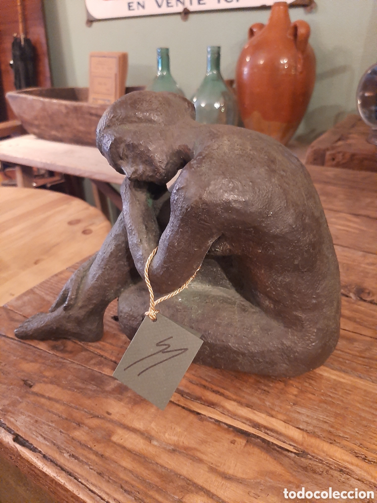 Arte: Escultura mujer sentada Genny Muri&aacute; - Foto 3