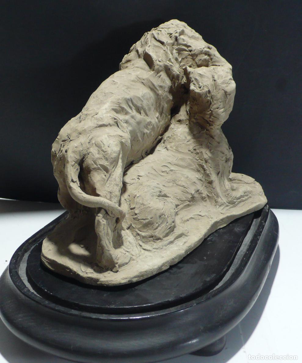 Arte: ESCULTURA DE LEON EN ARCILLA - Foto 4