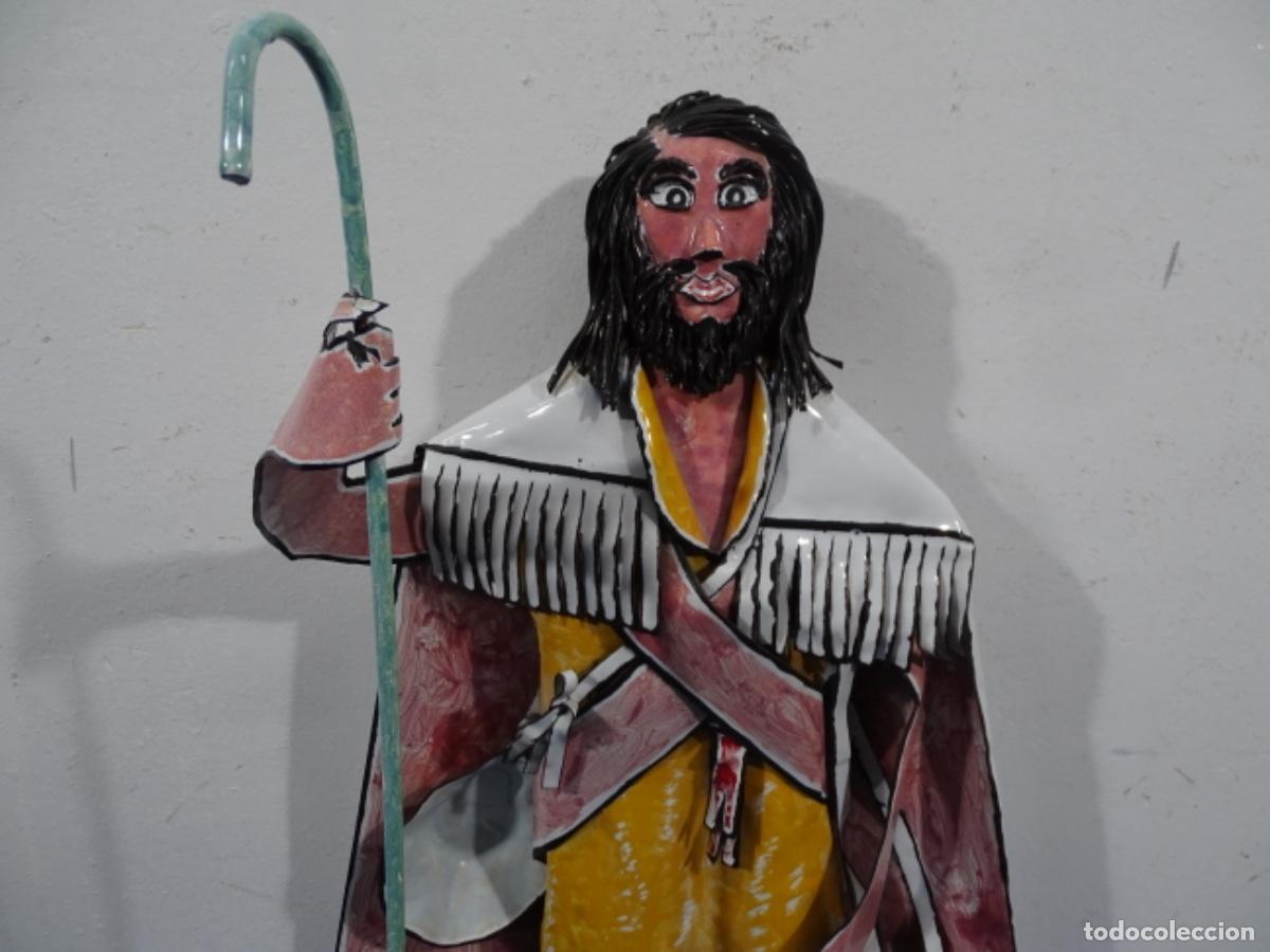 Arte: GRAN ESCULTURA EN ESMALTE DE PASTOR CON CESTA. AUTOR AN&Oacute;NIMO. - Foto 2