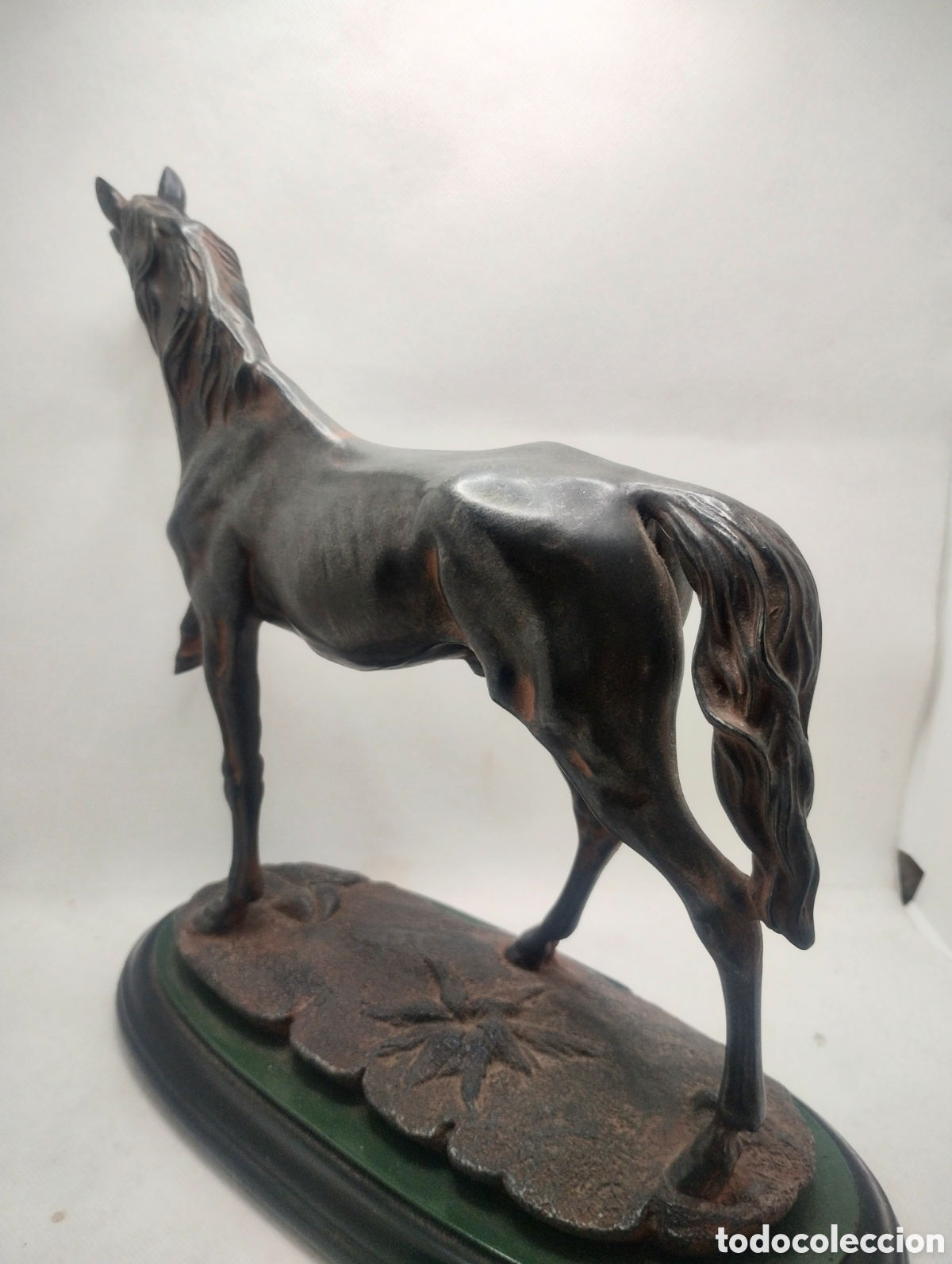 Arte: Caballo en estuco patinado en bronce. - Foto 4