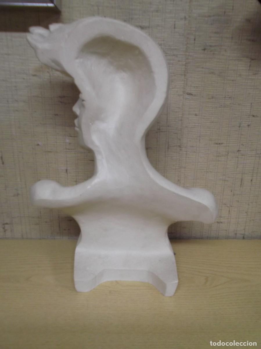 Arte: Figura de busto de mujer - Foto 2