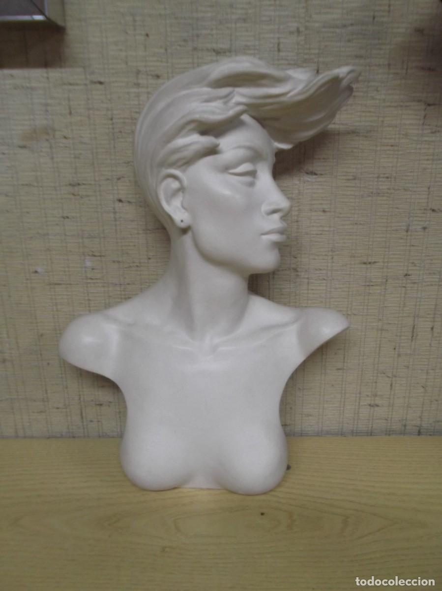 Arte: Figura de busto de mujer - Foto 5