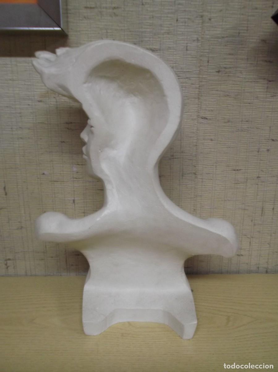 Arte: Figura de busto de mujer - Foto 6