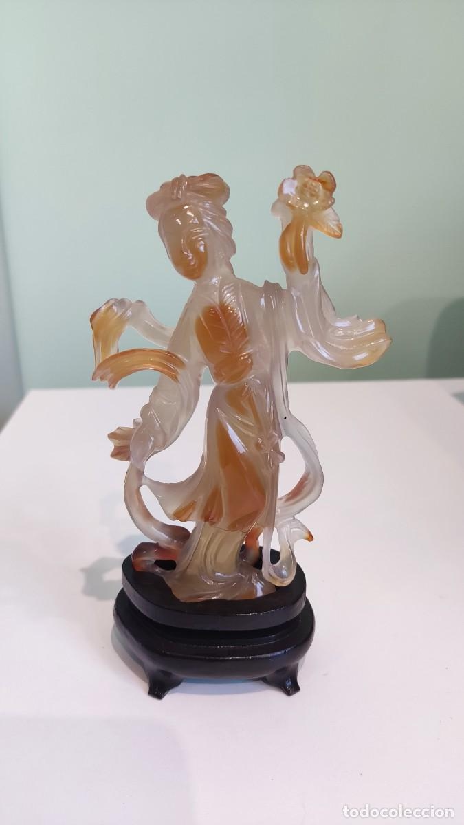 Arte: Bailarina. Talla Oriental de &aacute;gata cornalina. - Foto 1