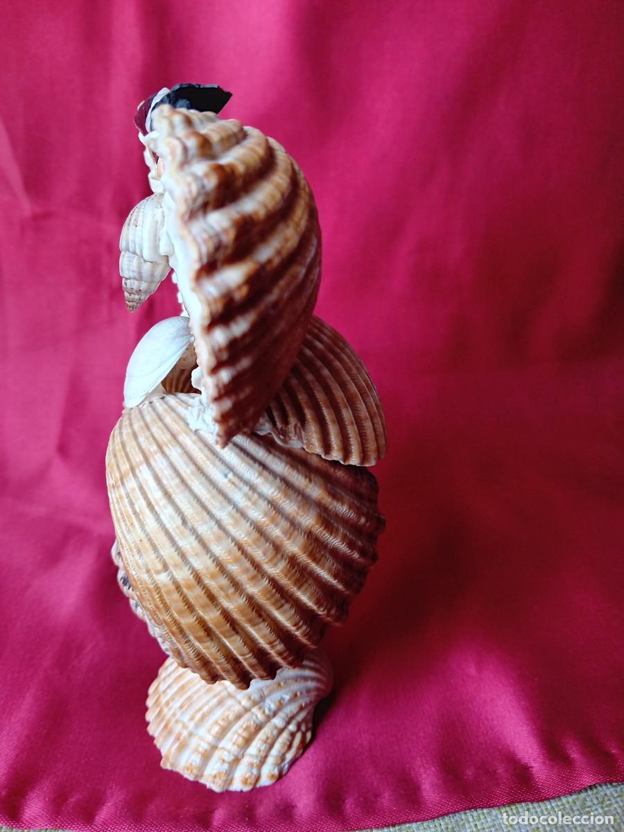 Arte: B&uacute;ho hecho con conchas de mar, d&eacute;cada de los 70. - Foto 2