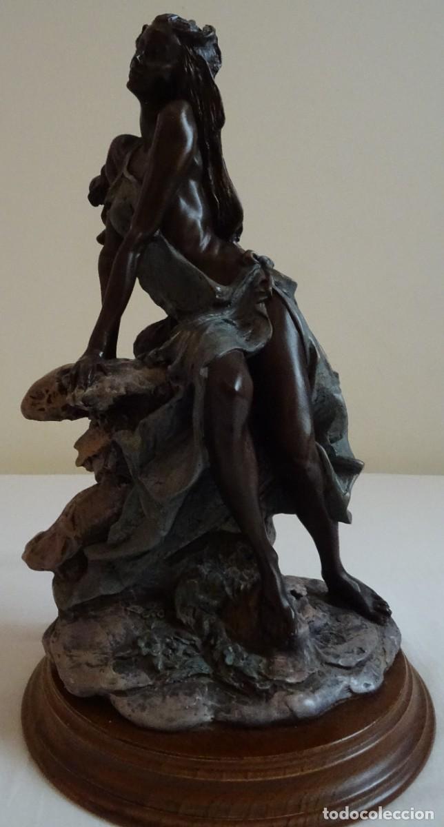 Arte: Escultura de mujer con posado - Foto 4
