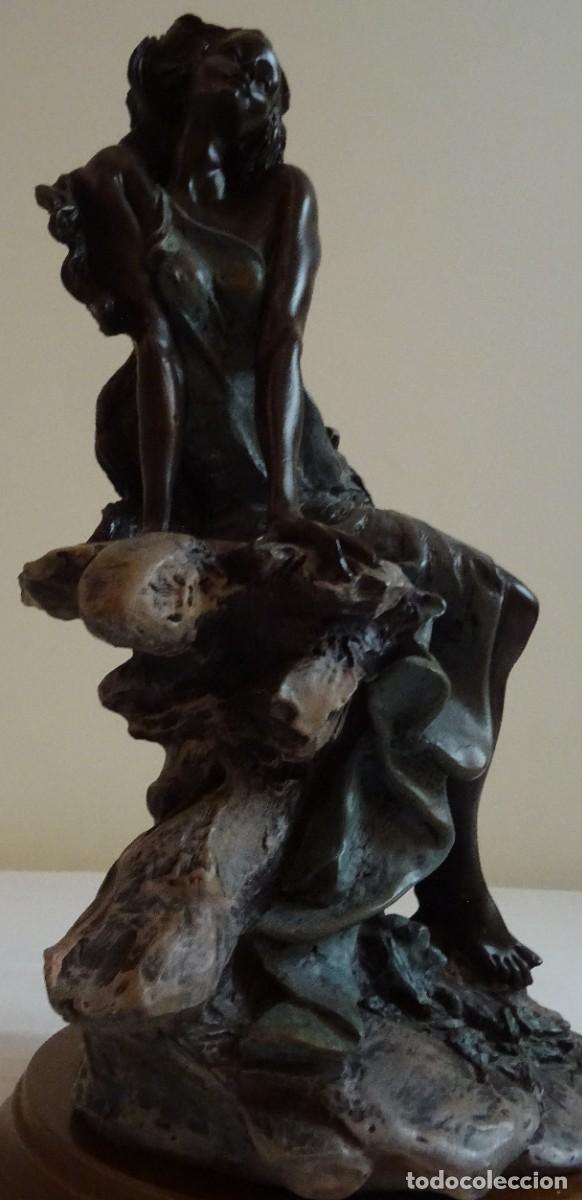 Arte: Escultura de mujer con posado - Foto 9