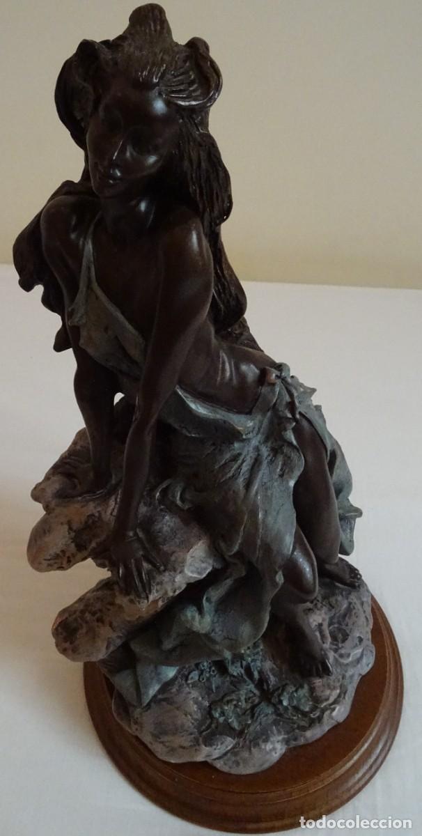 Arte: Escultura de mujer con posado - Foto 13
