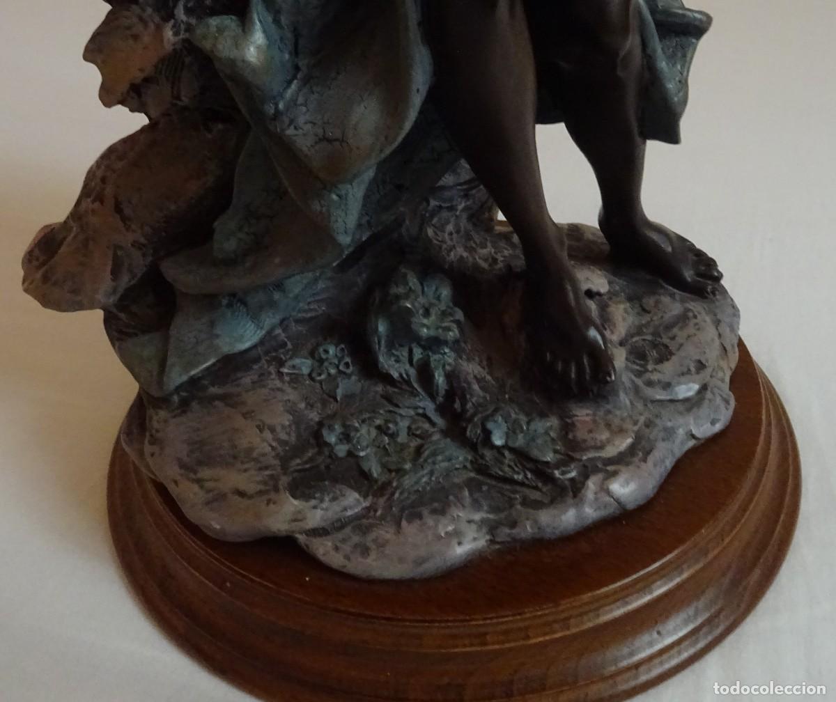Arte: Escultura de mujer con posado - Foto 14