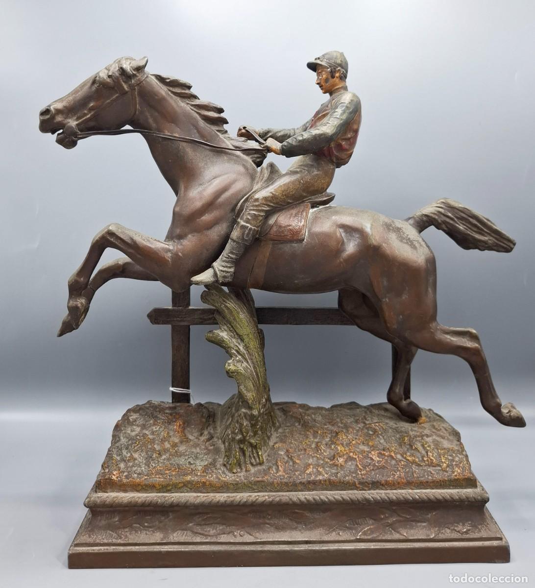 Arte: + ESCULTURA REPRESENTANDO A UN JINETE A CABALLO - Foto 2