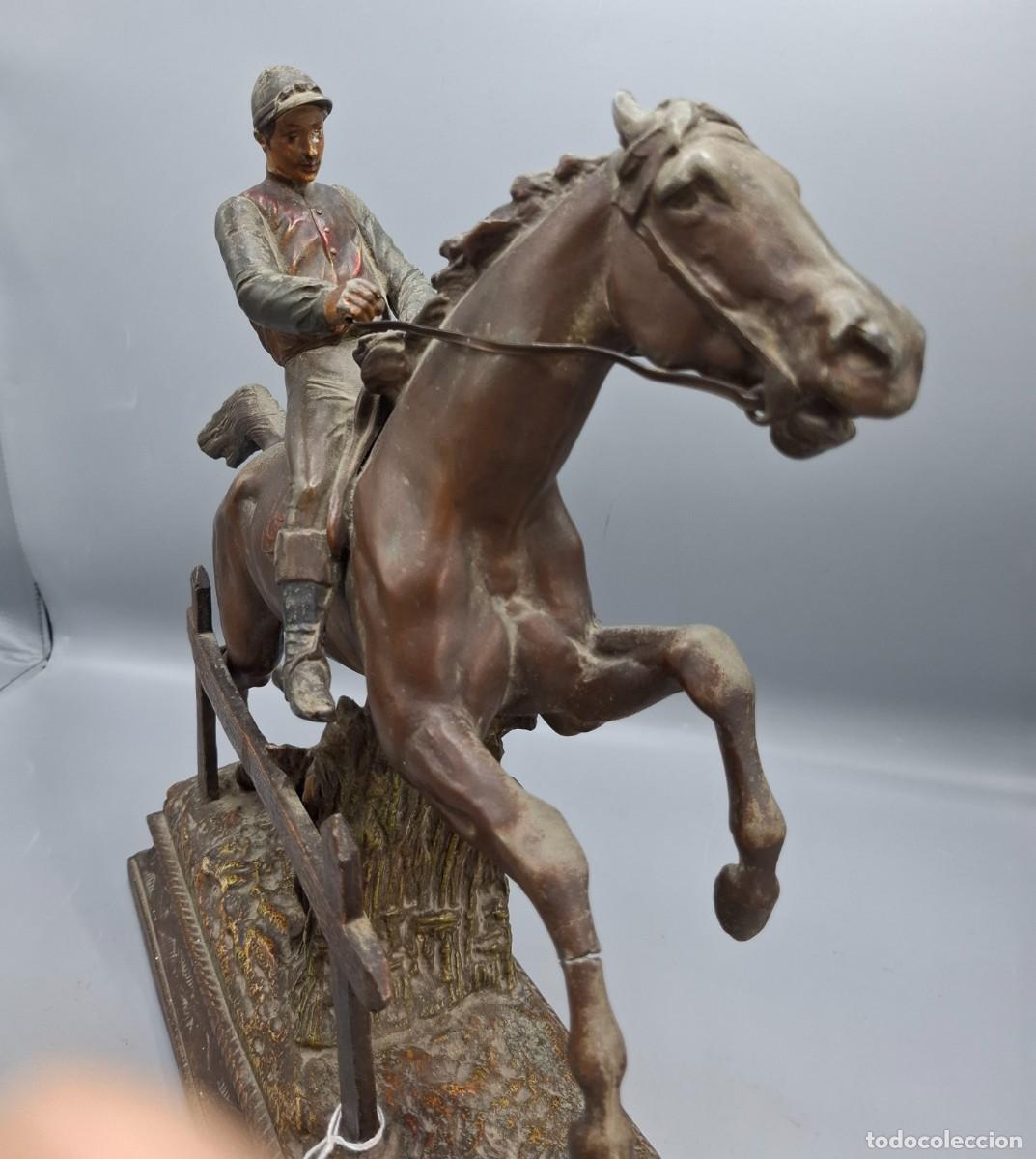 Arte: + ESCULTURA REPRESENTANDO A UN JINETE A CABALLO - Foto 3
