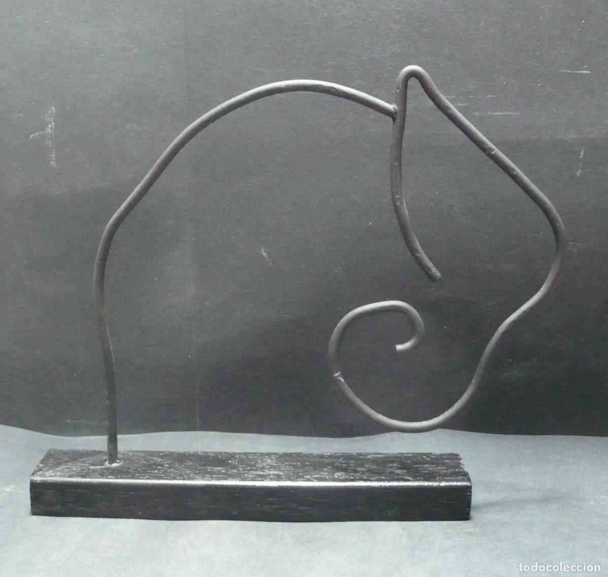 Arte: ESCULTURA HECHA DE ALAMBRE - Foto 2