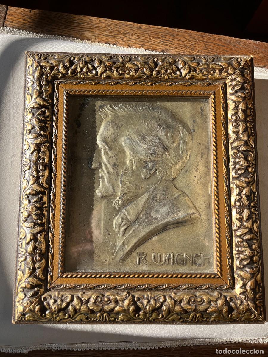 Arte: Relieve sobre esta&ntilde;o de Richard Wagner - Foto 3