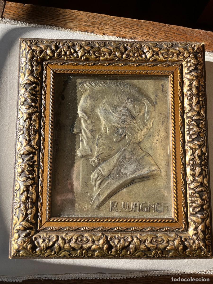 Arte: Relieve sobre esta&ntilde;o de Richard Wagner - Foto 4