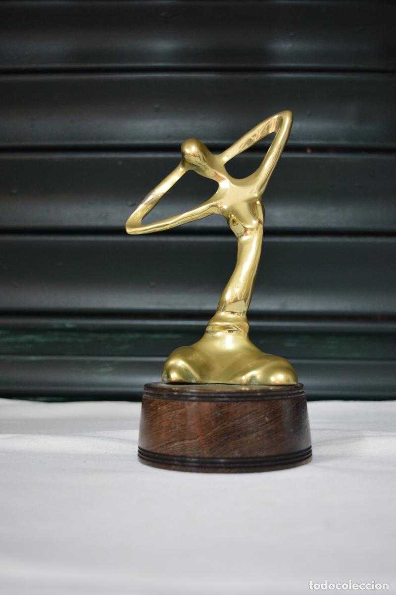 Arte: Escultura de mujer l&aacute;nguida - Foto 2