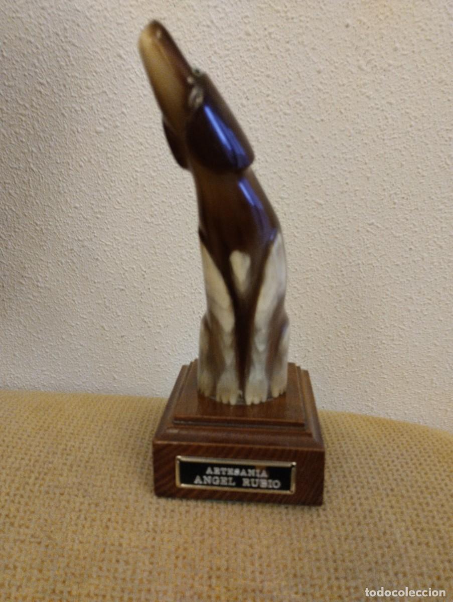Arte: Figura de perro tallada en asta - Foto 5