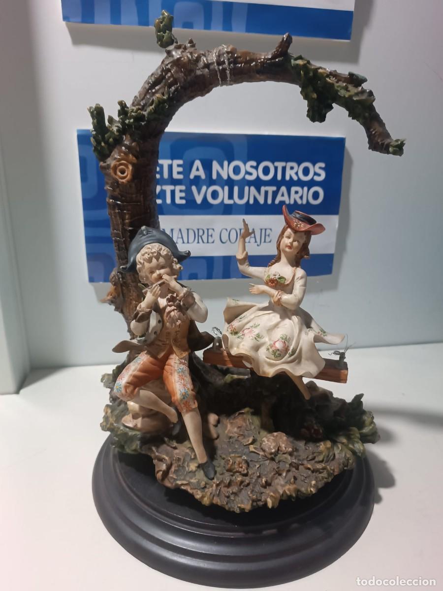 Arte: Figura de colecci&oacute;n Capodimonte pintada a mano - Foto 5