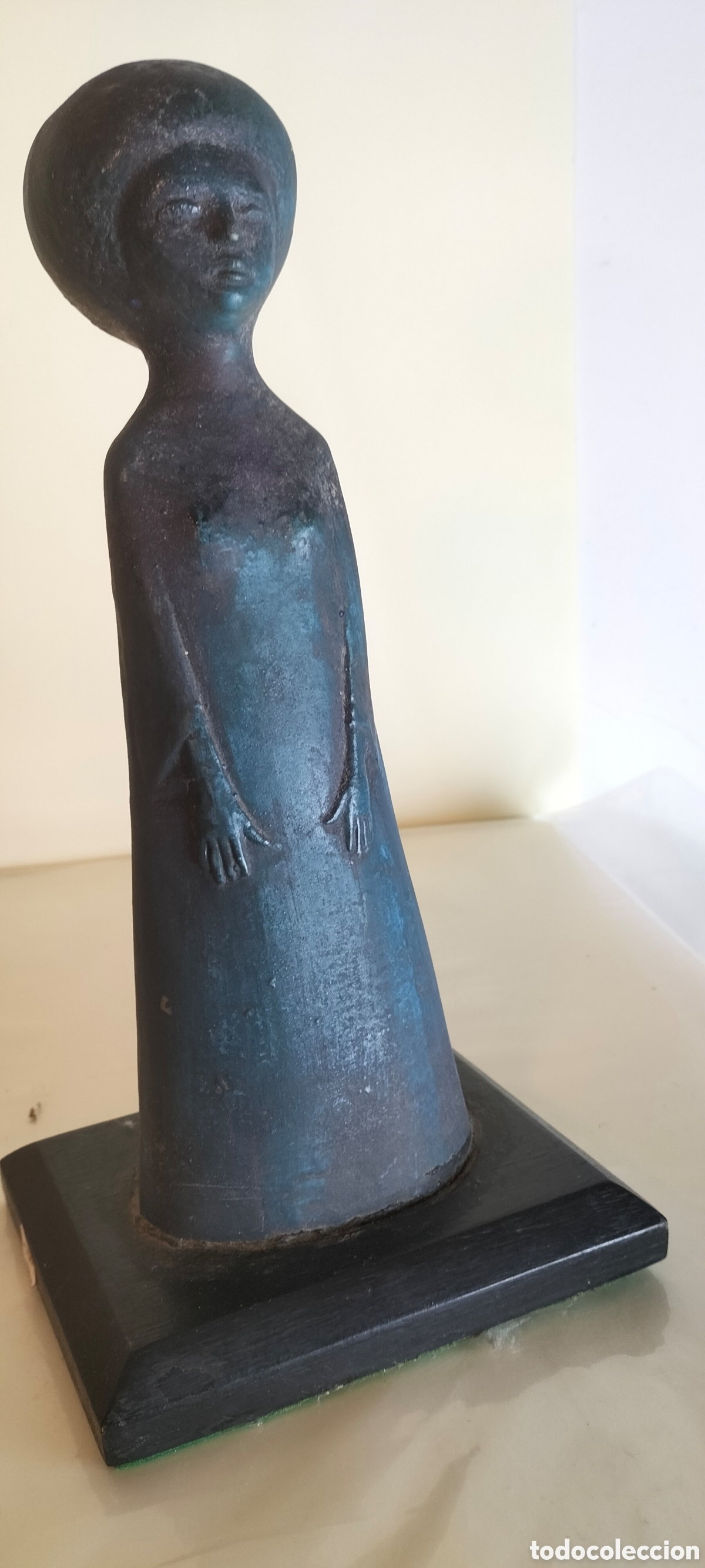 Arte: Estatua de Dama azul . - Foto 1