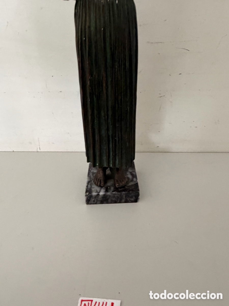 Arte: Escultura Auriga de Delfos. - Foto 3