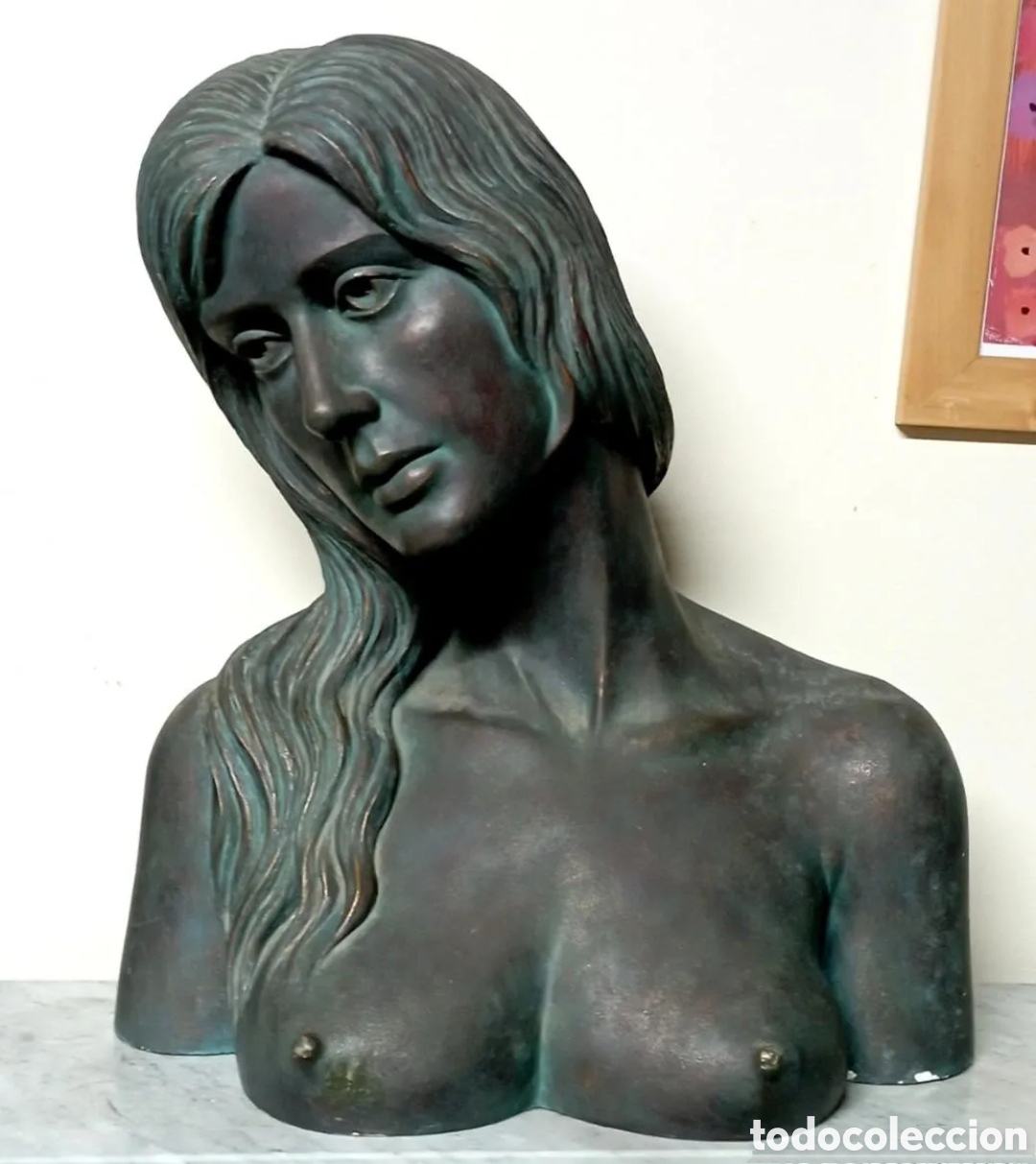 Art: Escultura Gran Volumen busto de mujer en estuco yeso fino hueco patinado siglo XX peso 13 kilos
