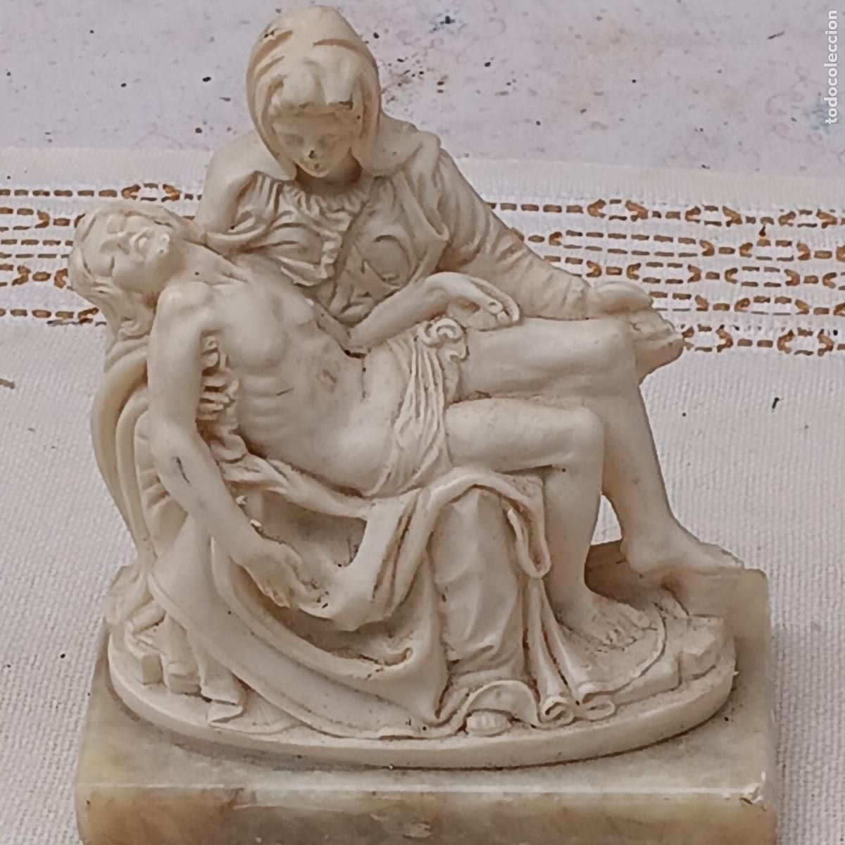 Arte: ESCULTURA - LA PIEDAD DE MIGUEL ANGEL.