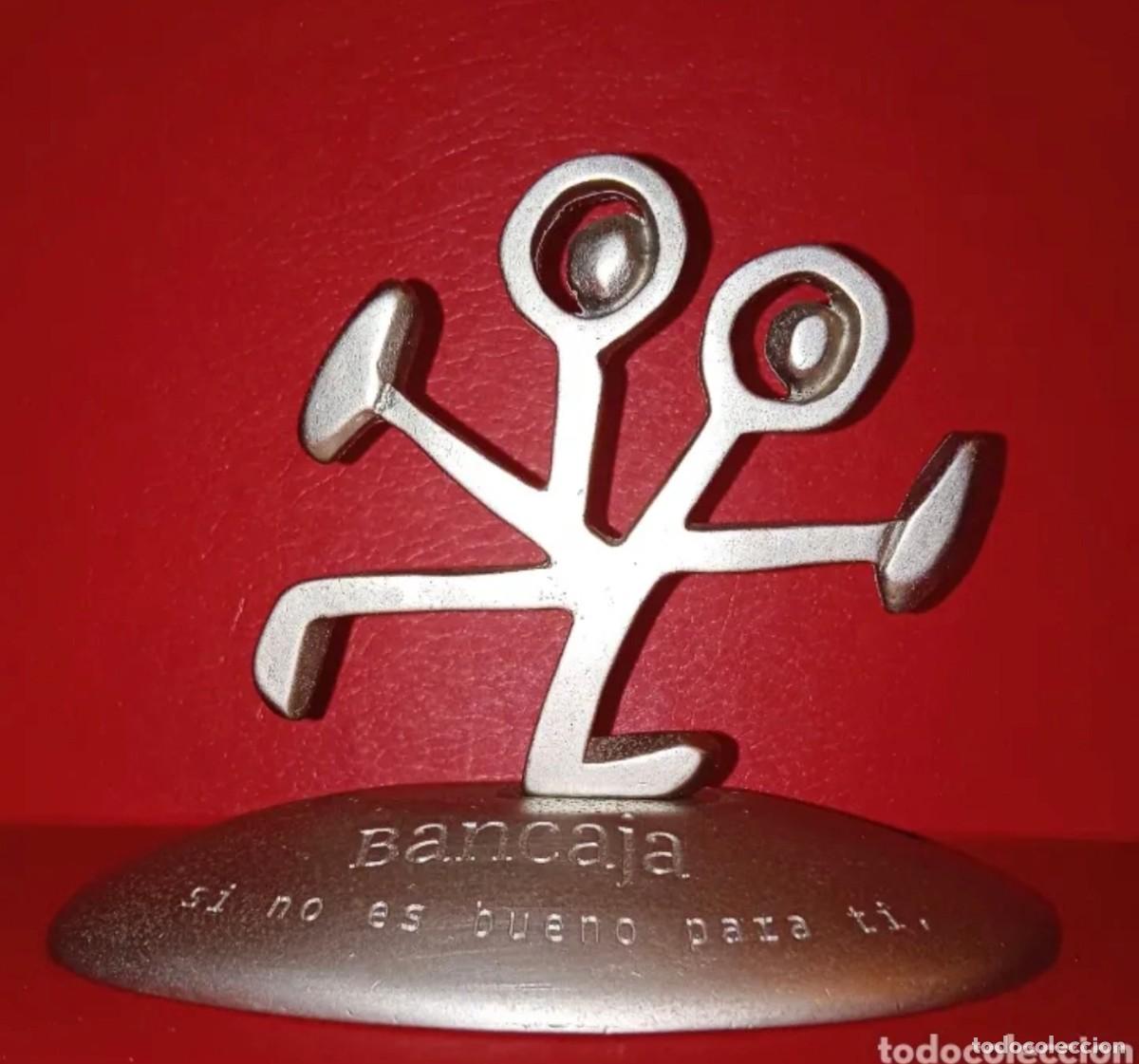 Kunst: Escultura Figures in Synergy atribuida a Javier Mariscal, perteneciente a la Colecci&oacute;n Corporativa