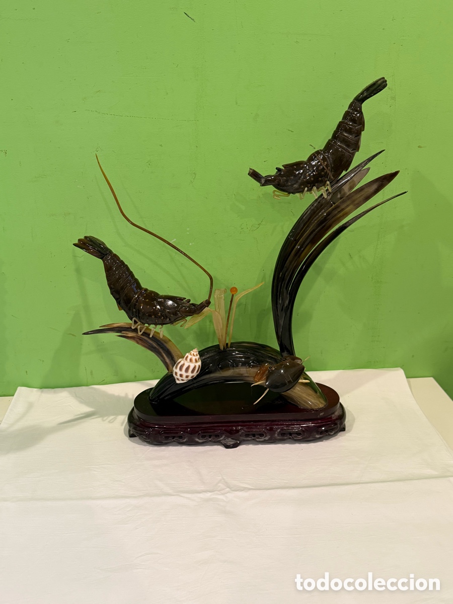 Arte: Escultura gambas langostinos asta taurina tallada vintage a&ntilde;os 50 base madera.Arte asi&aacute;tico Marino.