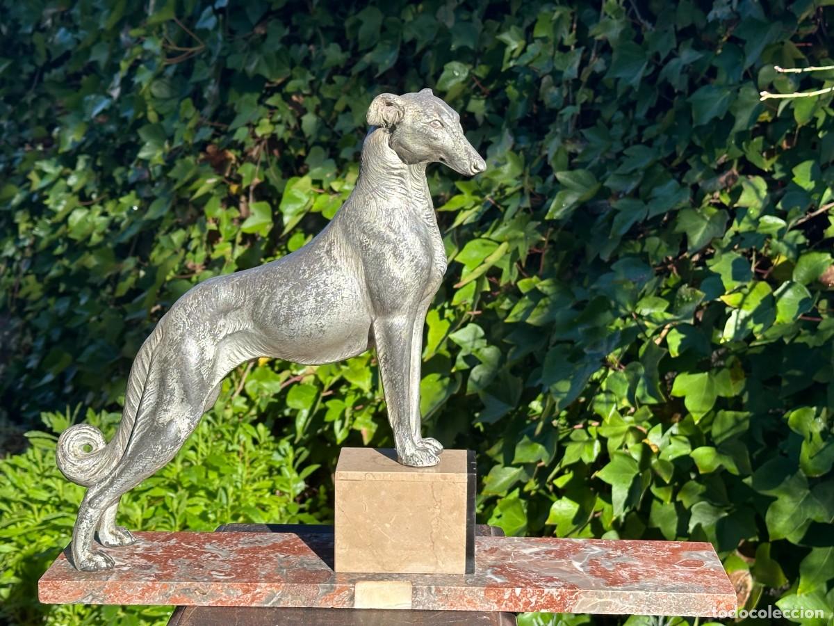 Arte: ANTIGUA ESCULTURA GALGO BORZOI ART DEC&Oacute; ATRIBUIDO A DEM&Eacute;TRE CHIPARUS &ndash; 1930