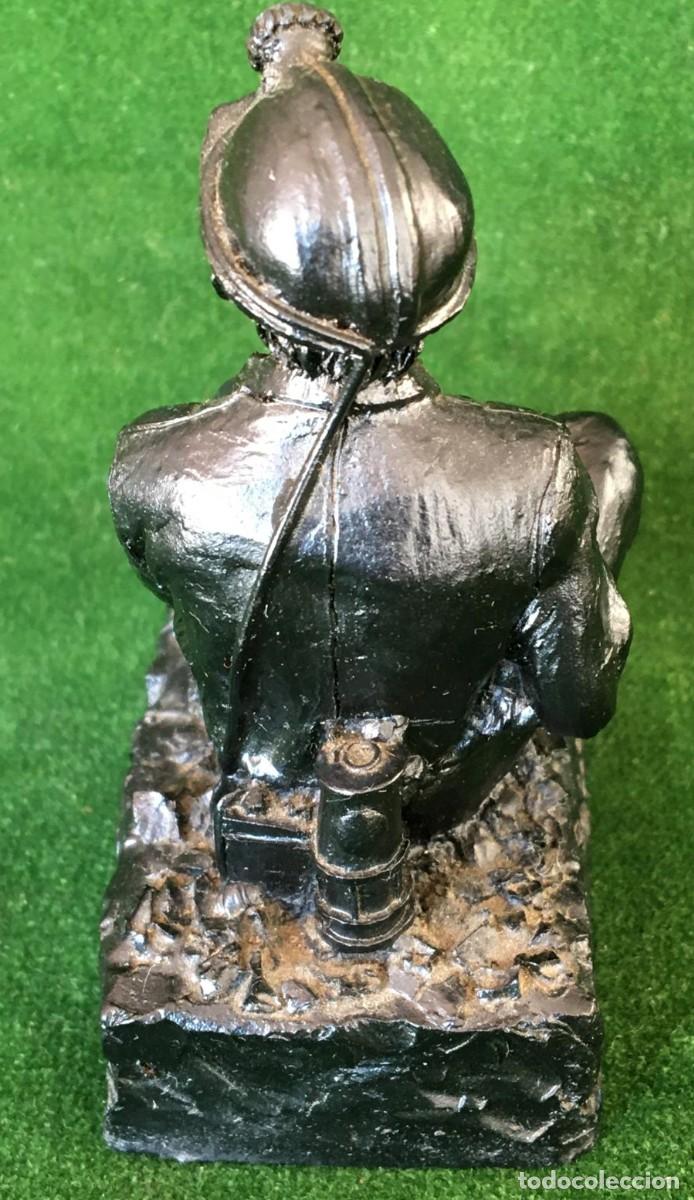 Arte: Figura de minero tallada en carb&oacute;n - Foto 6