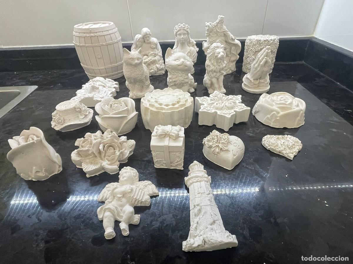 Arte: Lote de 22 figuras de escayola sin pintar - Foto 6