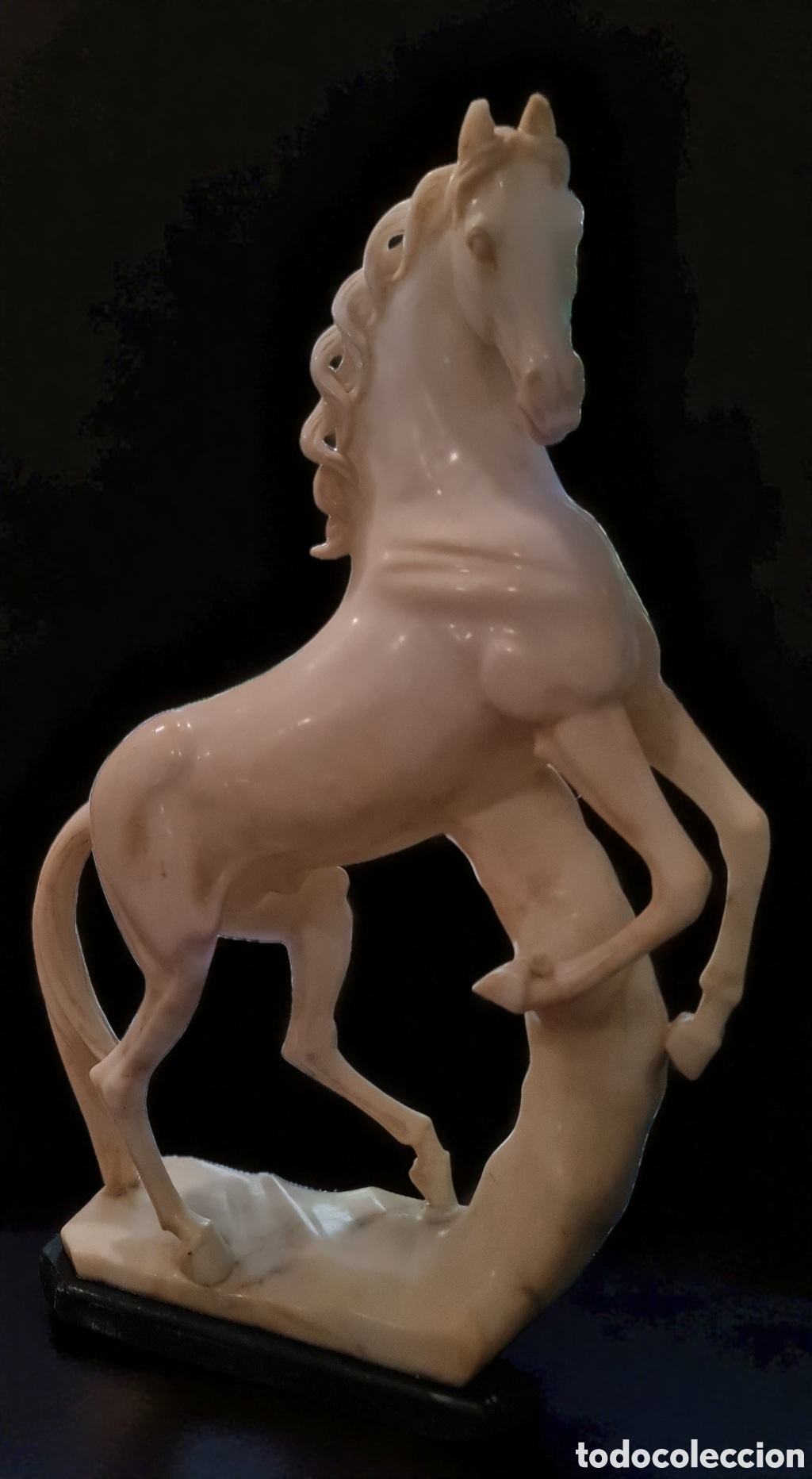 Arte: Gran Escultura de Caballo en M&aacute;rmol Blanco &ndash; Estilo Hollywood Regency / Italiano Vintage &ndash; 64 cm &ndash; 1
