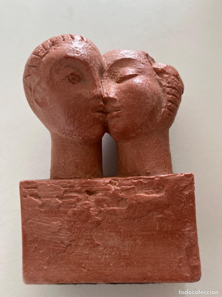 Kunst: Antigua escultura de Arcas. Enamorados.