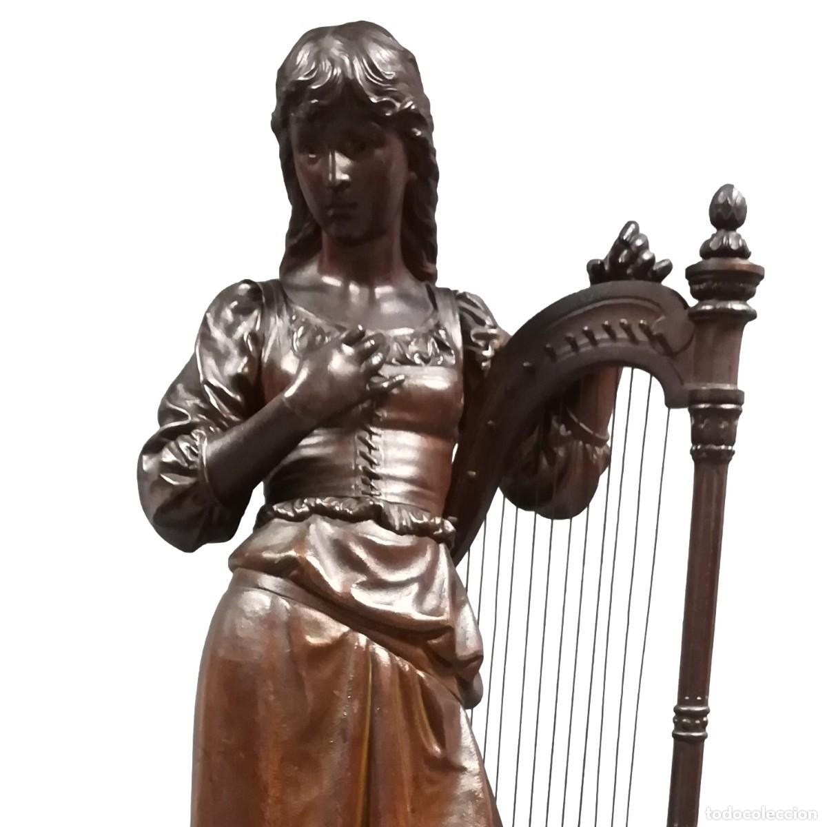 Art: FIGURA DE CALAMINA CON BASE GIRATORIA MUJER CON ARPA, SIGLO XIX