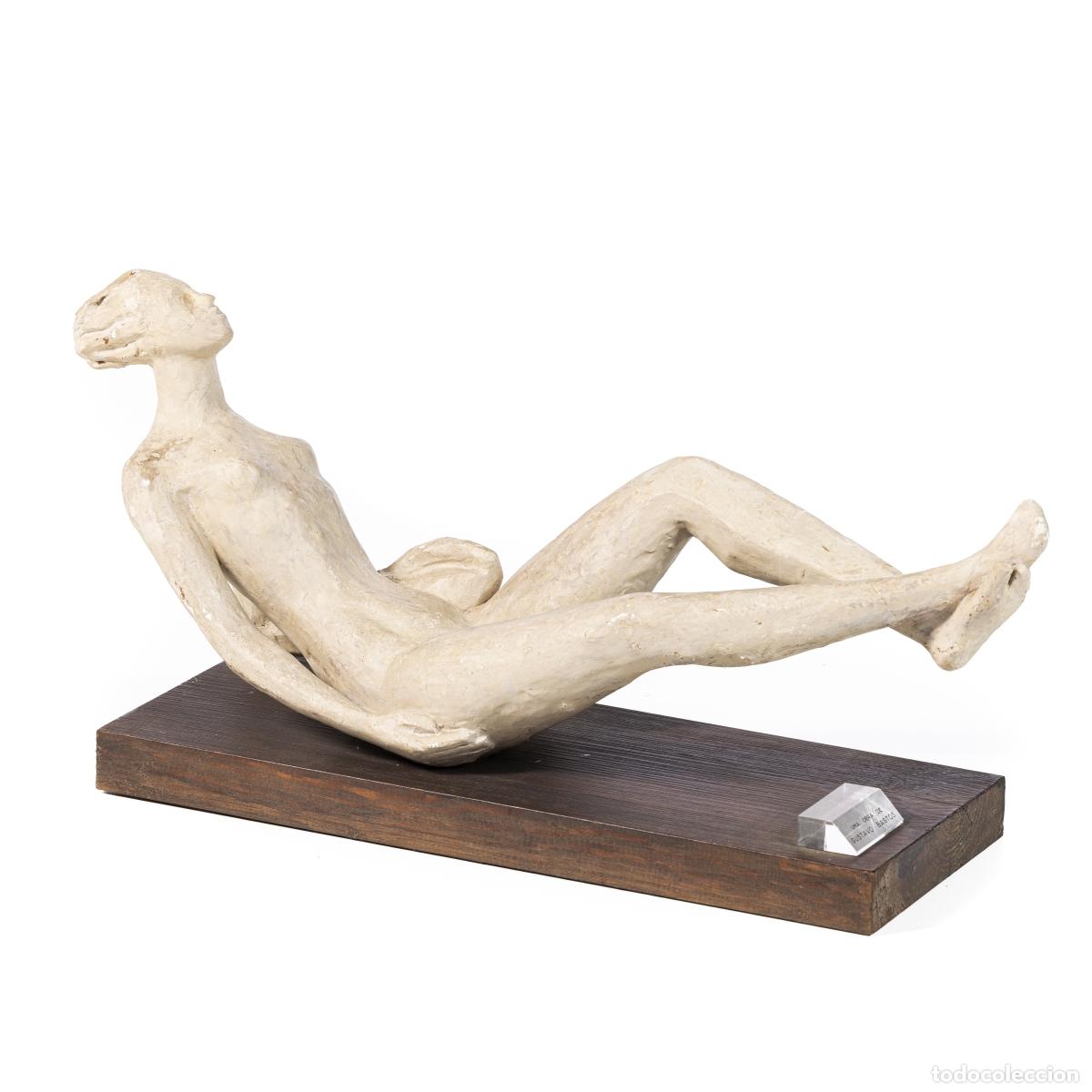 Kunst: Escultura - Gustavo Bastos - Figura femenina