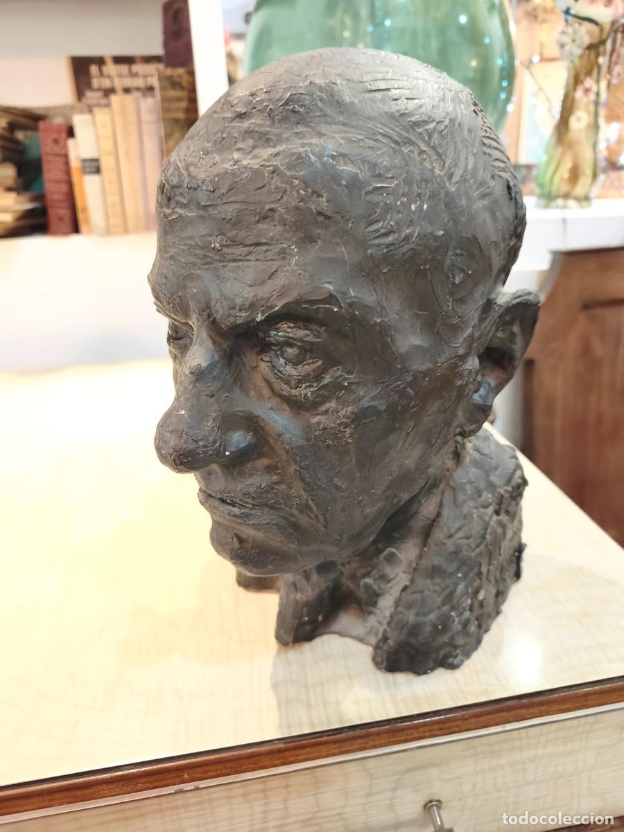 Arte: Joan Cardell&agrave; Crusells (1900-1985). Busto de yeso firmado y fechado.1950