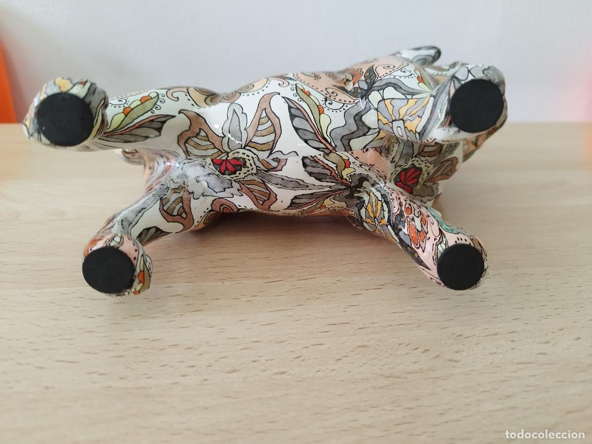 Arte: Figura decorativa perro con sombrero de copa - Foto 5