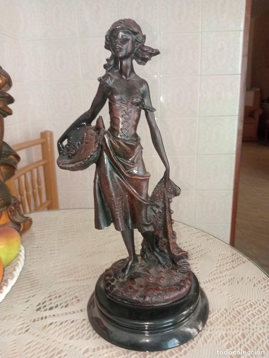 Arte: Preciosa figura firmada Baix Ebre