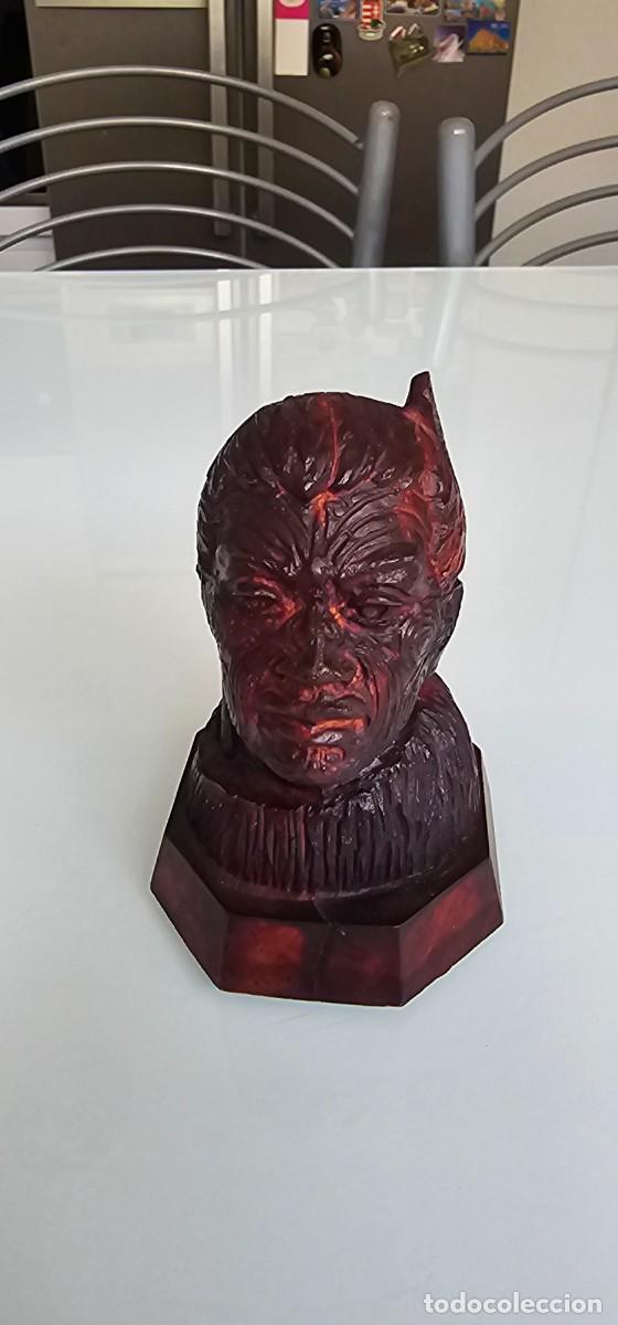 Arte: Escultura maori recuerdo de Nueva Zelanda
