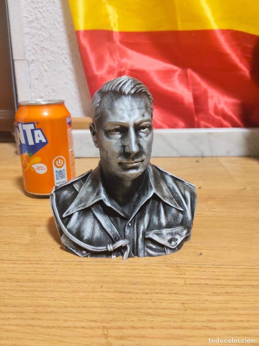 Arte: Busto de manuel hedilla